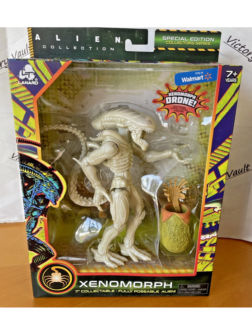 Aliens ~ Lanard 7" Xenomorph Albino Drone Action Figure~ Special Edition ~ NEW